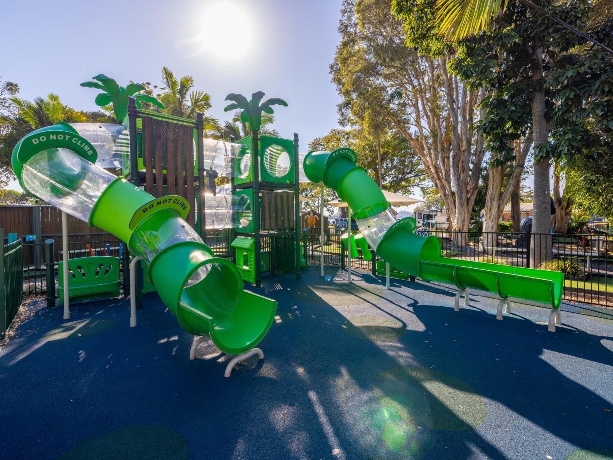 Nrma Blue Dolphin Yamba Holiday Resort Extérieur photo
