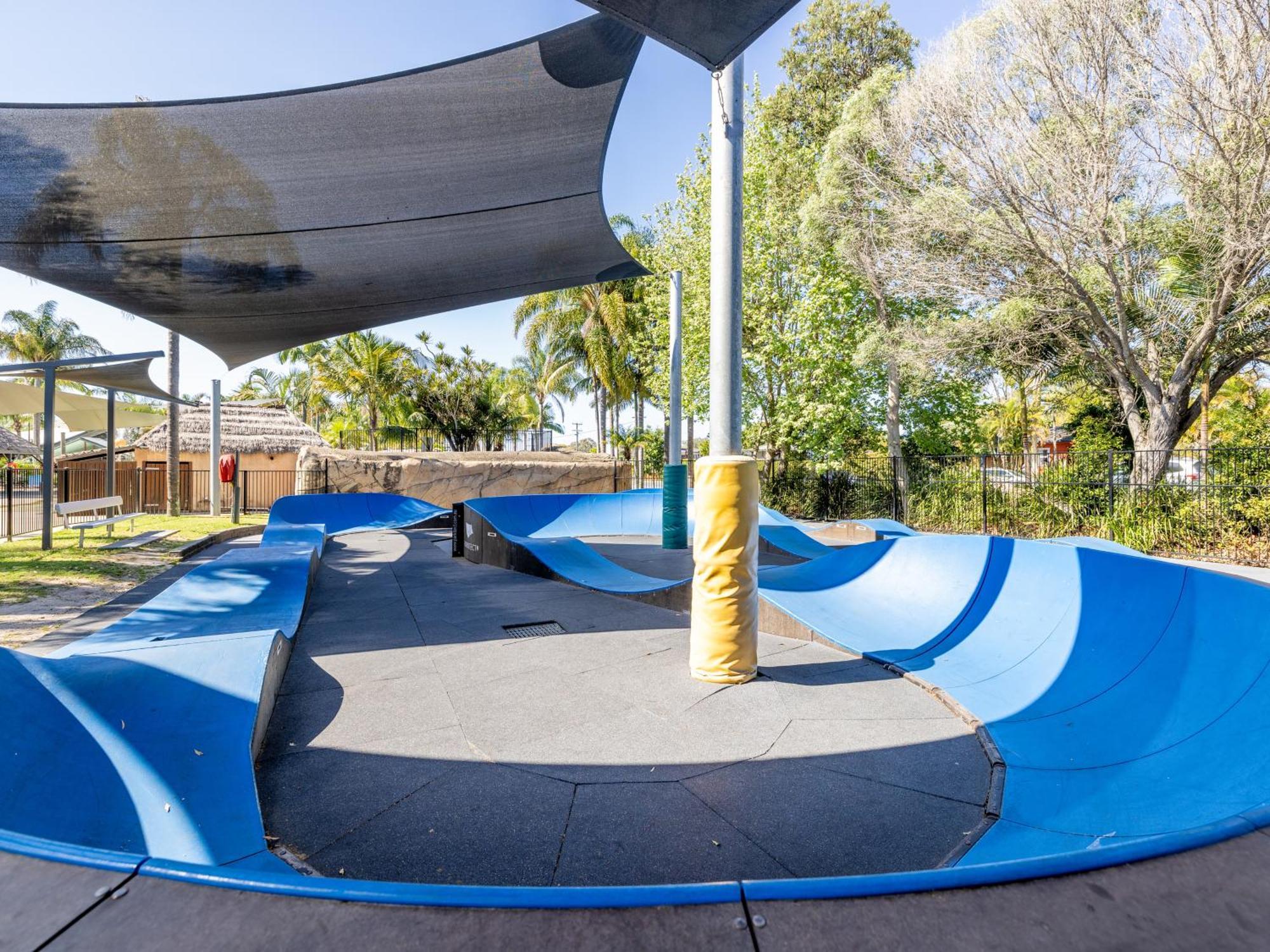 Nrma Blue Dolphin Yamba Holiday Resort Extérieur photo
